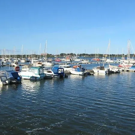 Hausboot In Am Bodden Tekne
